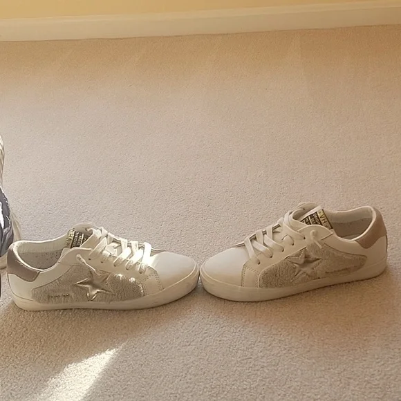 Vintage Havana sneakers. - Picture 4 of 6